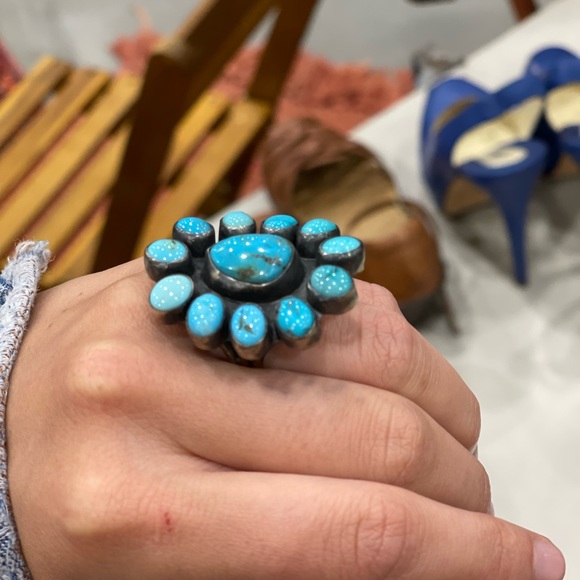 Native Turquoise Ring - Picture 3 of 12